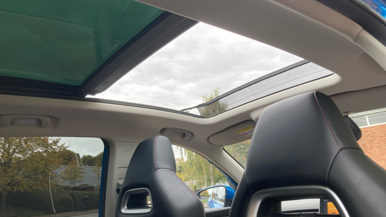 MG Hs 1.5 T-GDI Exclusive 5dr DCT Petrol Hatchback